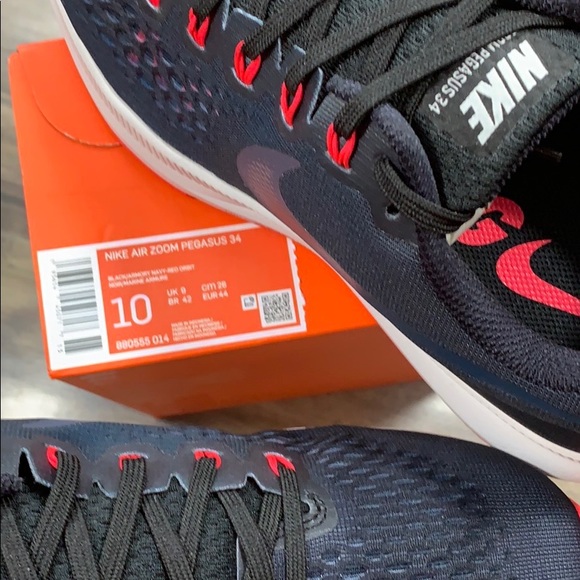 NIKE AIR ZOOM PEGASUS 34 Blk/Armory Navy-Red Orbit - Picture 16 of 16